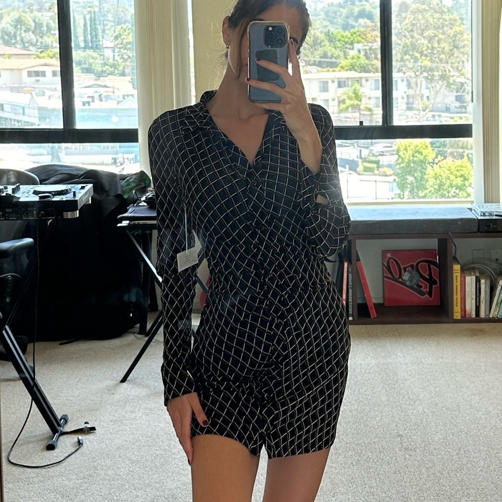 Slinky long sleeve collared dress